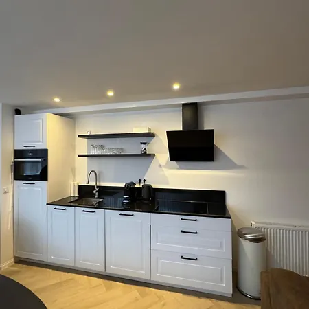 Studioverhuur De Nieuwe Doelen Гостевой дом Зевенар